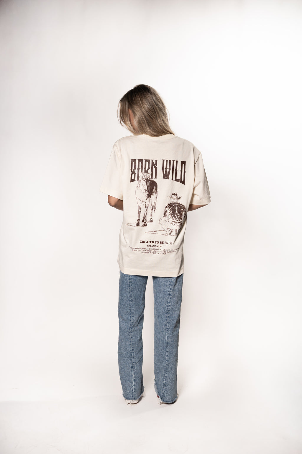 "BORN WILD" TEE - OFF WHITE/BROWN